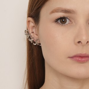 Brinco Ear Cuff Ondas