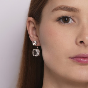 Brinco Sobreposto Quadrado