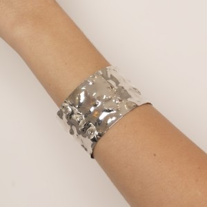 Bracelete Martelado Grosso